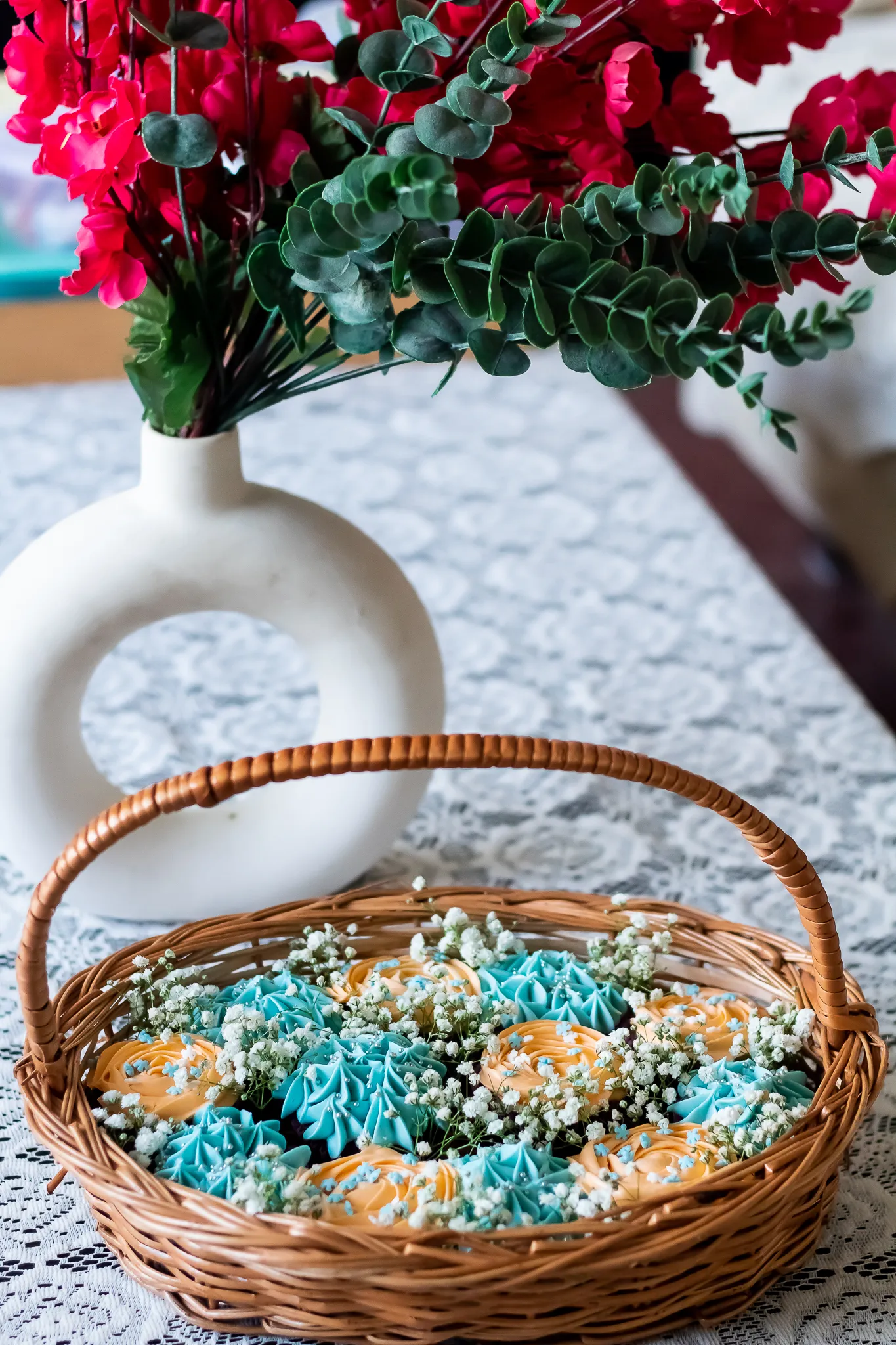 Cupcake Basket